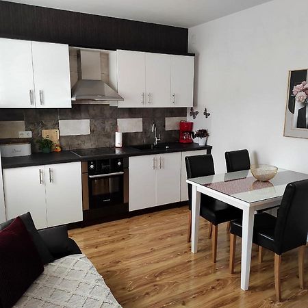 Apartment Zunabovic Трогір Екстер'єр фото