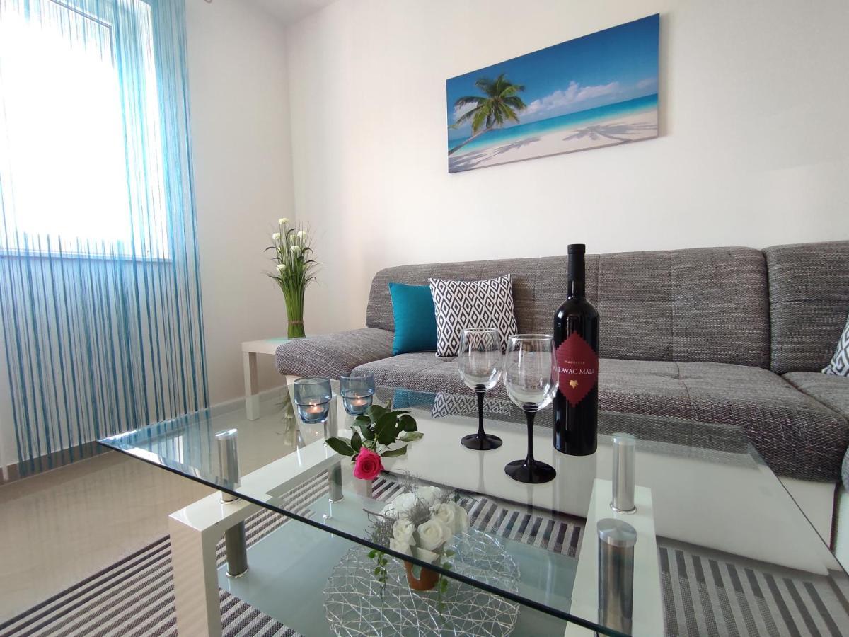 Apartment Zunabovic Трогір Екстер'єр фото