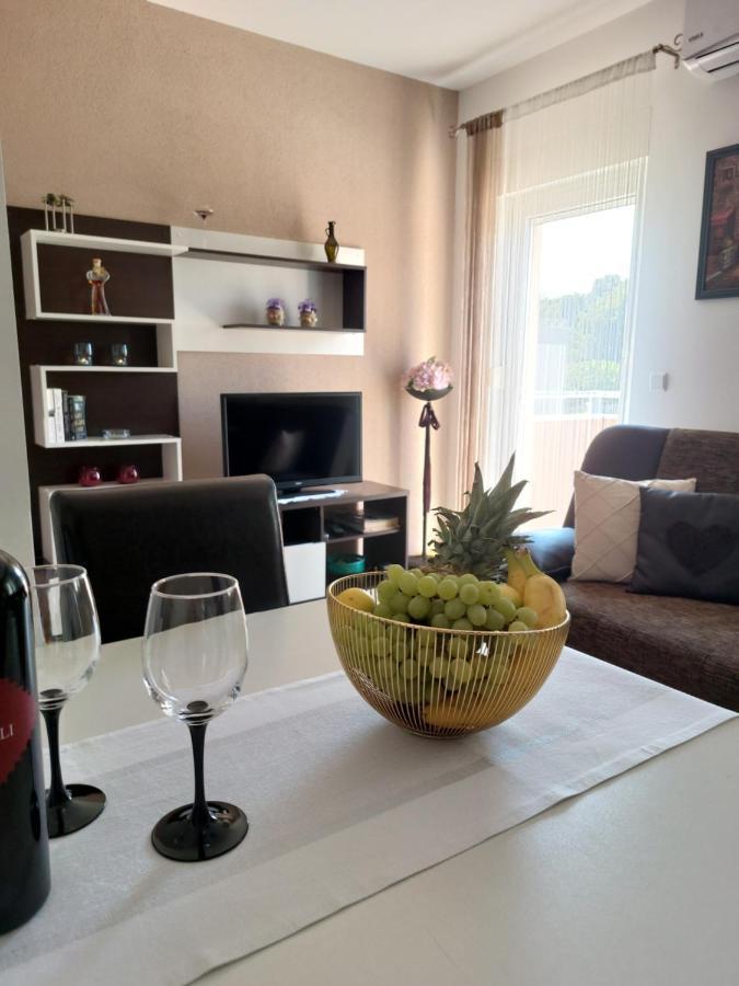Apartment Zunabovic Трогір Екстер'єр фото