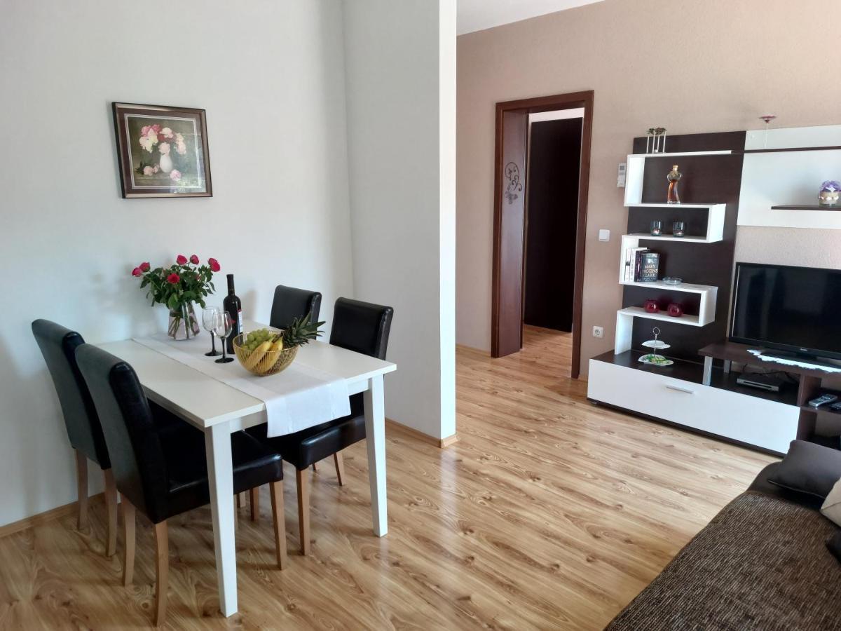 Apartment Zunabovic Трогір Екстер'єр фото