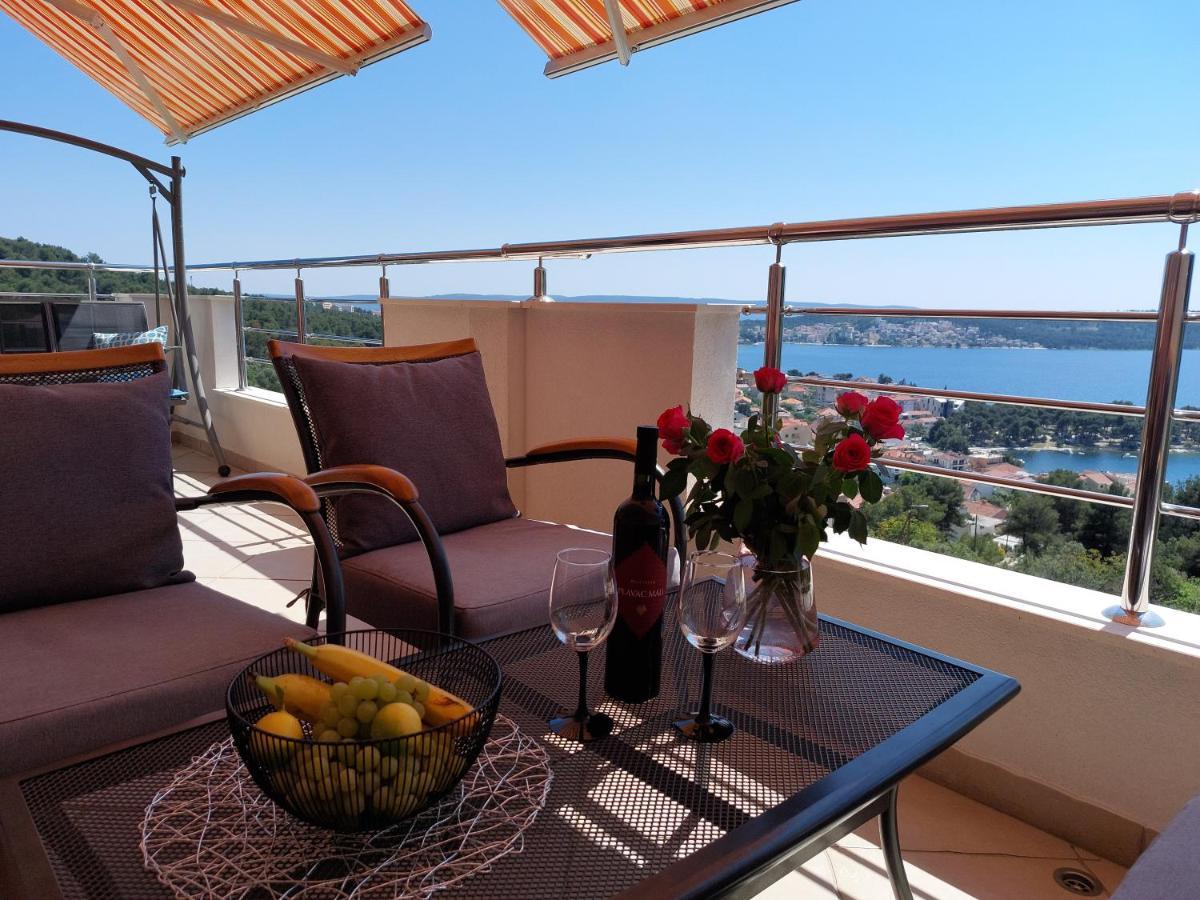Apartment Zunabovic Трогір Екстер'єр фото