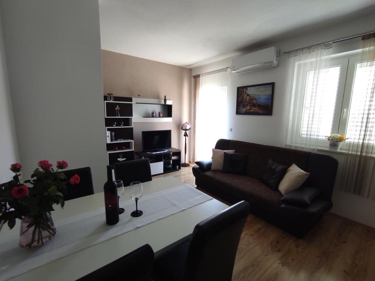Apartment Zunabovic Трогір Екстер'єр фото