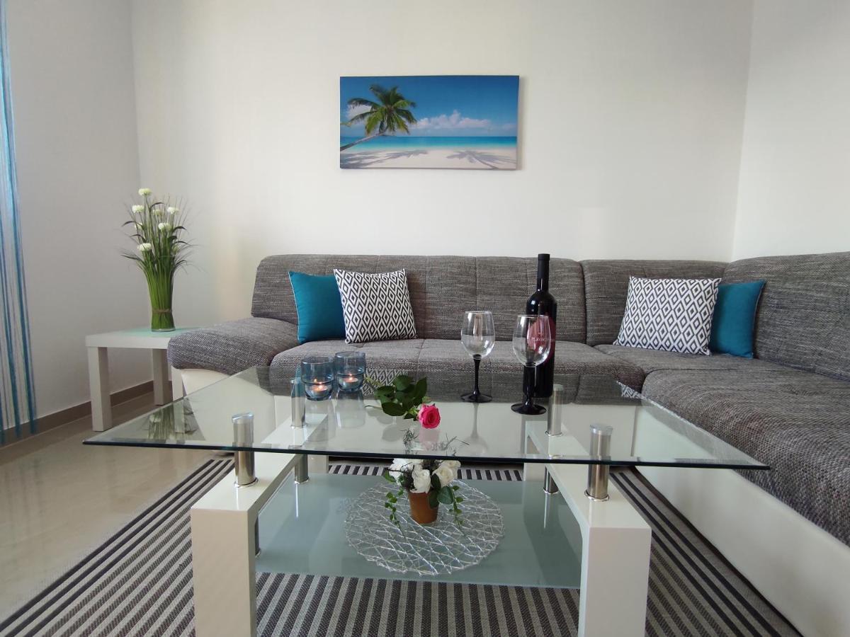 Apartment Zunabovic Трогір Екстер'єр фото