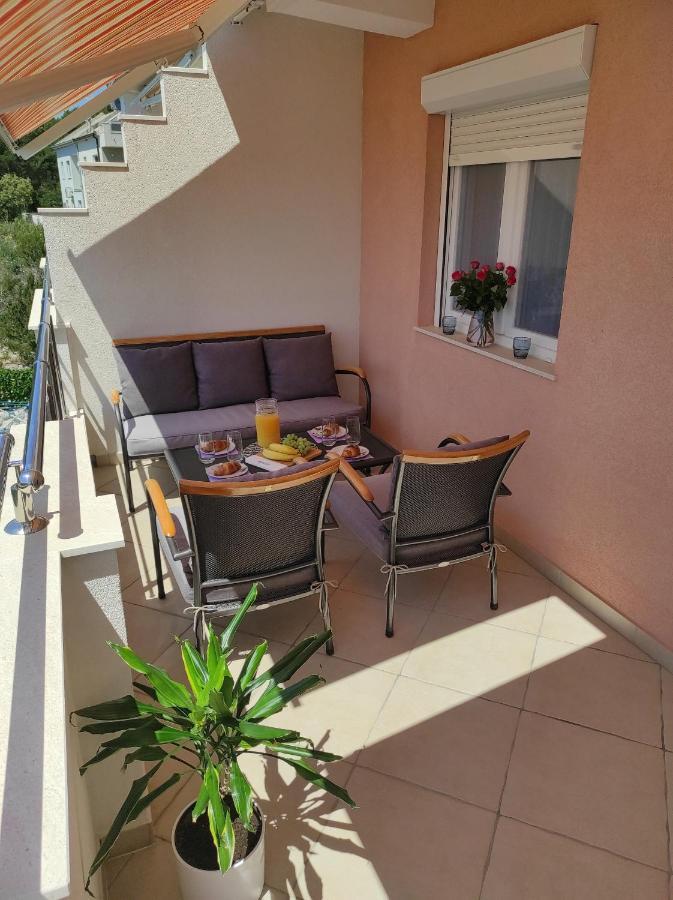 Apartment Zunabovic Трогір Екстер'єр фото