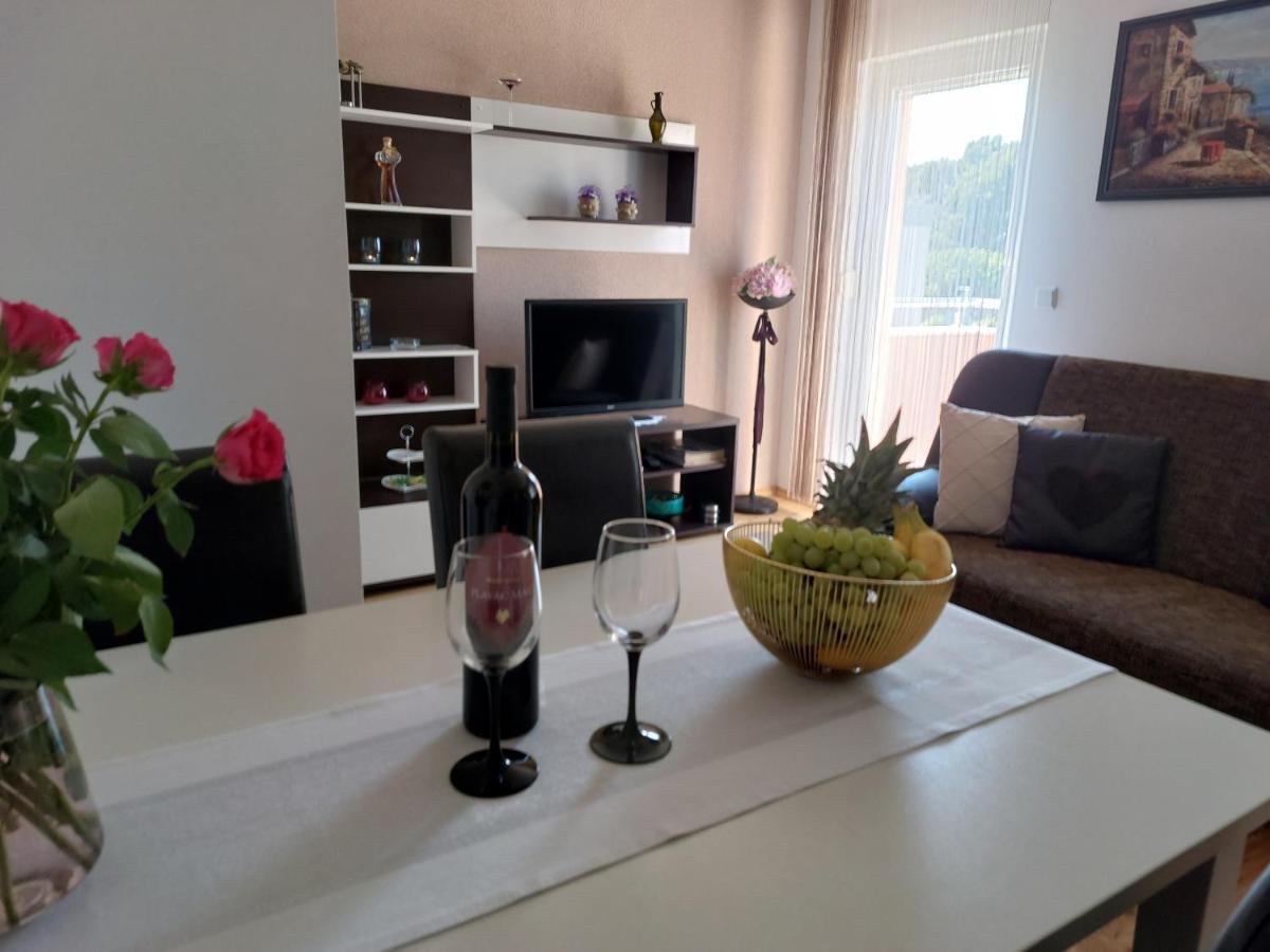 Apartment Zunabovic Трогір Екстер'єр фото
