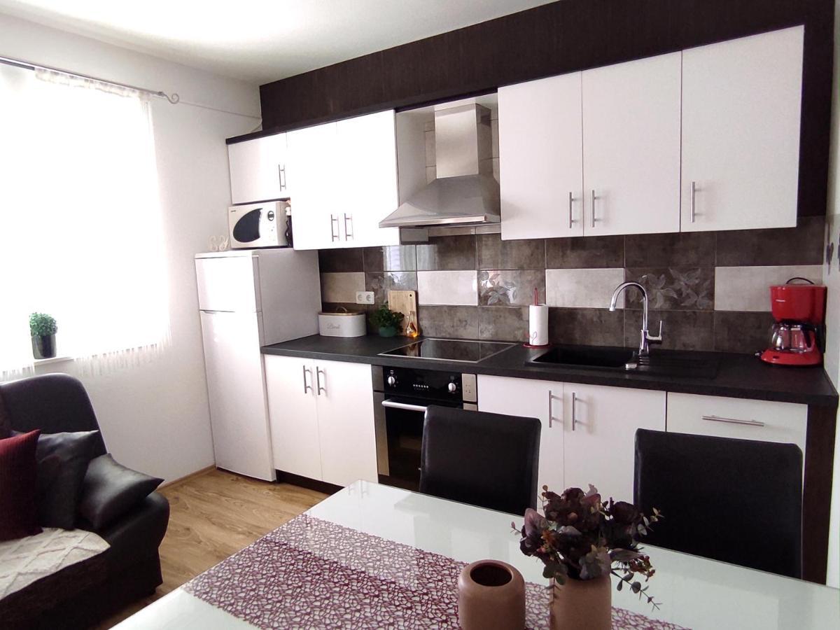 Apartment Zunabovic Трогір Екстер'єр фото